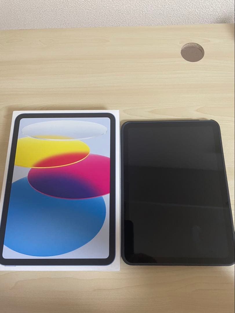 2回使用！iPad A16 Wi-Fiモデル 128GB ブルー　キーボード付き