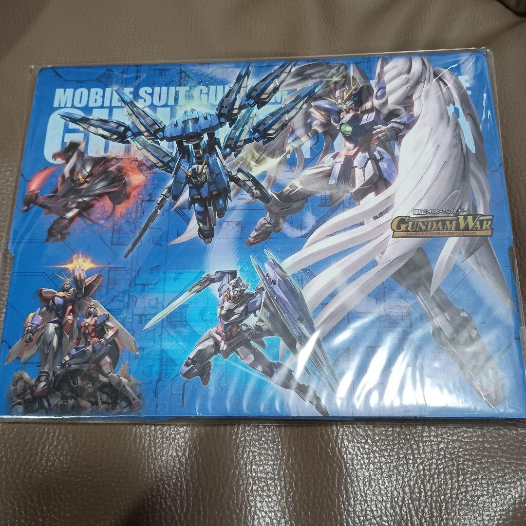 ガンダムウォー 未開封ブースター３箱と未開封スターター２箱他のセット