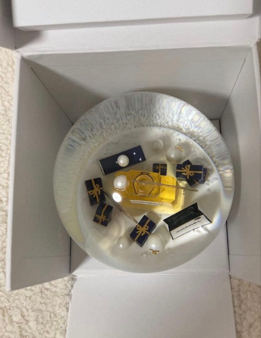 セ*ー様 スノードーム　2025年 ビューティー ホリデー限定