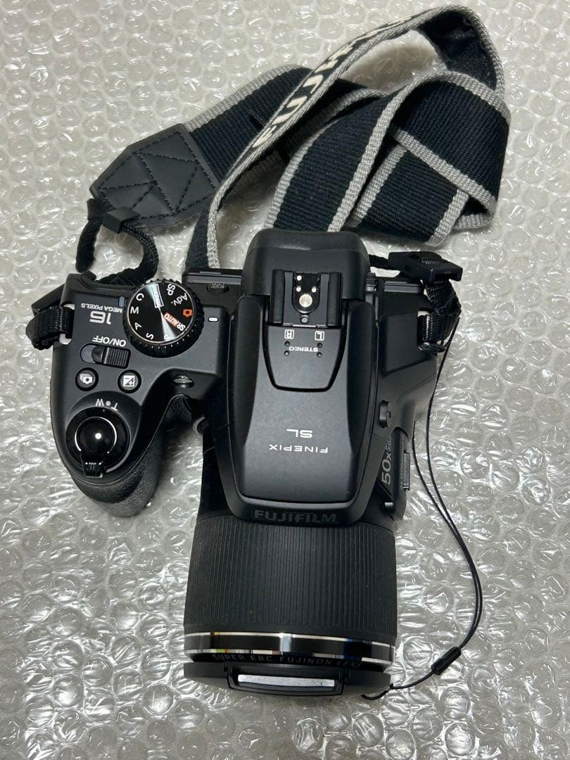 デジタルカメラ FUJIFILM FINEPIX SL1000