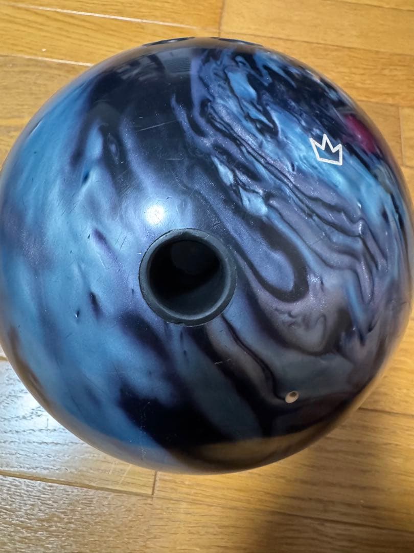 DEFENDER AEGIS ボウリングボール 13ポンド