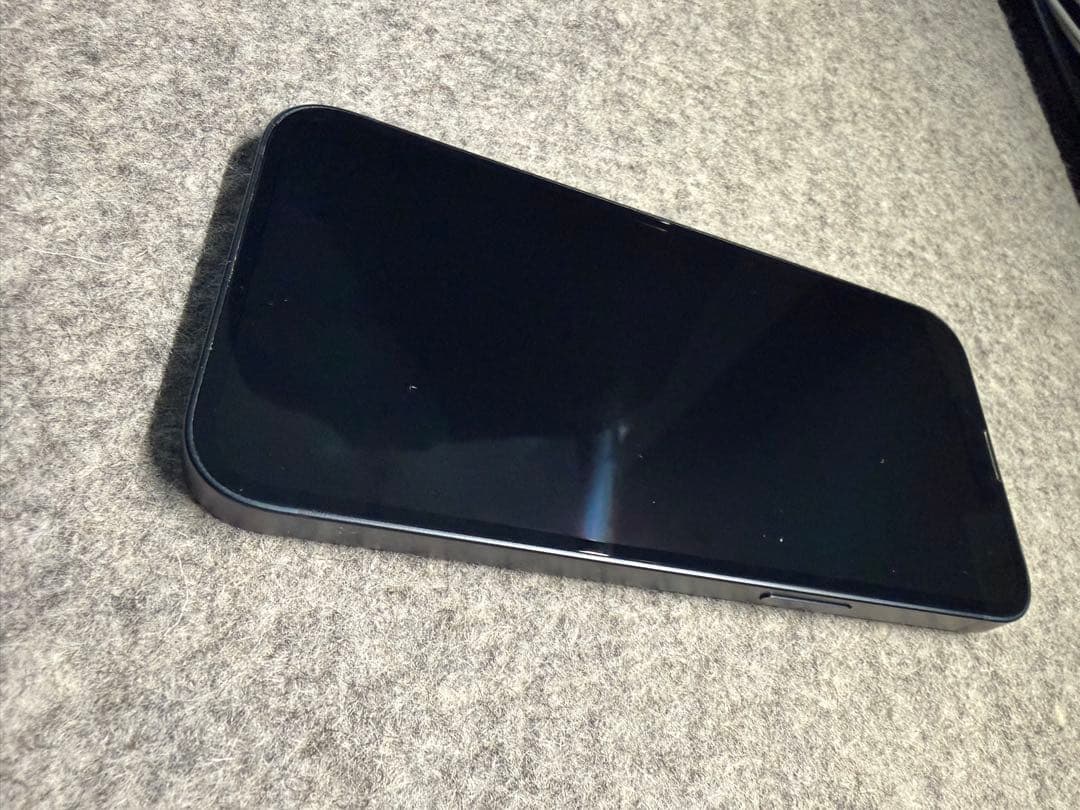 iPhone 13 128GB ミッドナイト 美品 バッテリー89% 初期化済