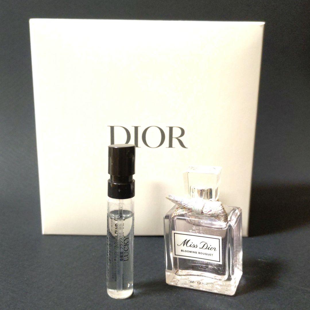 s*m様 【値下】Dior ノベルティー /「未使用」化粧小物 9点セット (バ