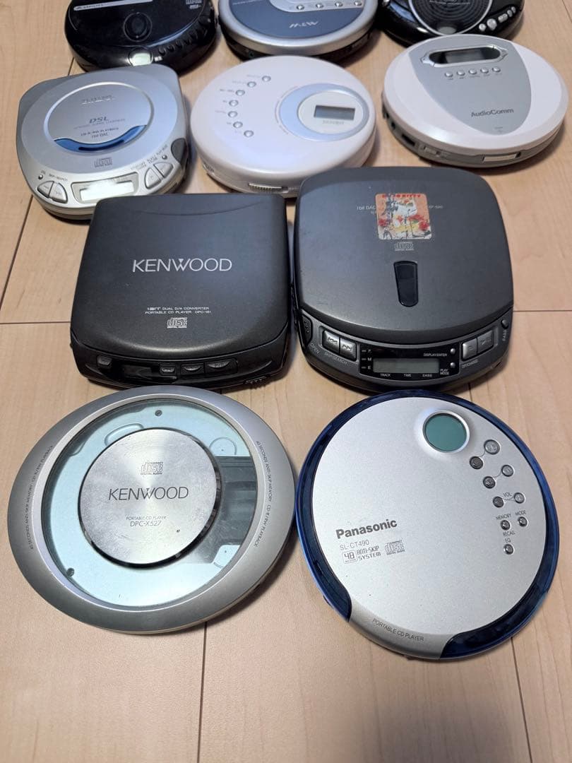 ポータブルCDプレーヤー 10台まとめ売り　ジャンク