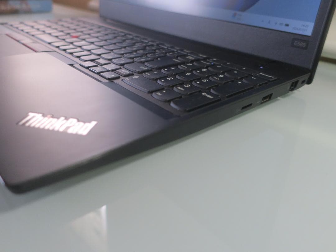 その他ノートPC本体 Lenovo E585 Ryzen 3 SSD128GB 8GB Win11