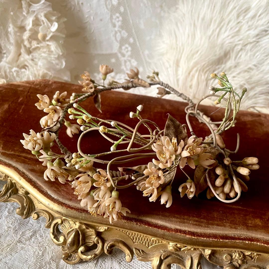 ワックスフラワーティアラ　花冠　ヘッドドレス　マリアージュ　フランスアンティーク