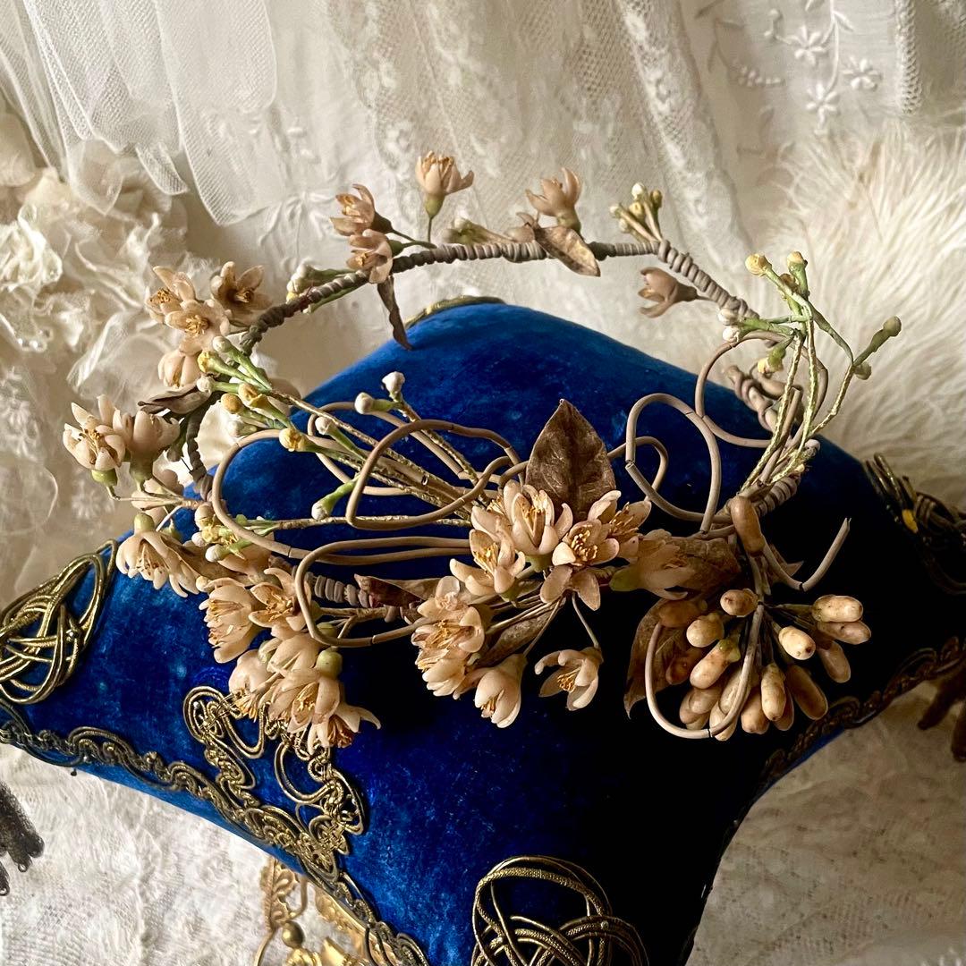 ワックスフラワーティアラ　花冠　ヘッドドレス　マリアージュ　フランスアンティーク