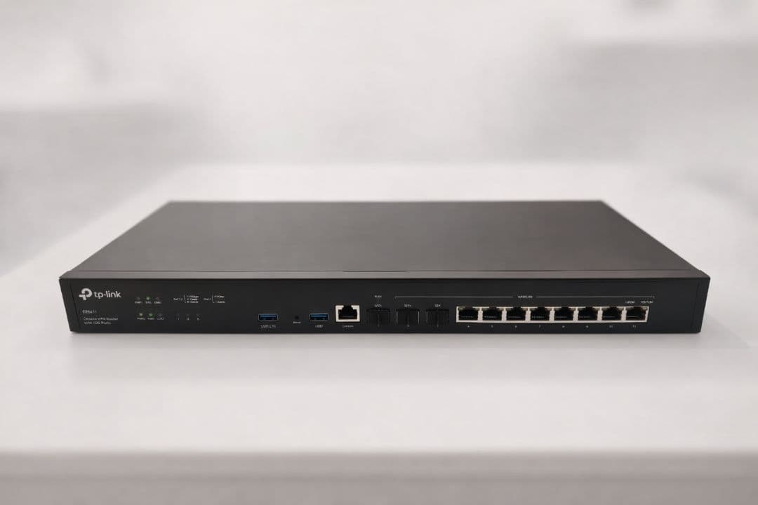 TP-Link ER8411 Omada VPNルーター 10Gポート