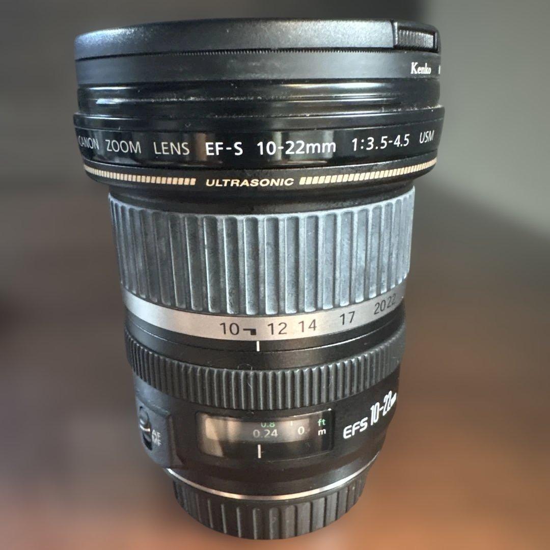 Canon EF-S 10-22mm USM, フィルタとフード付き