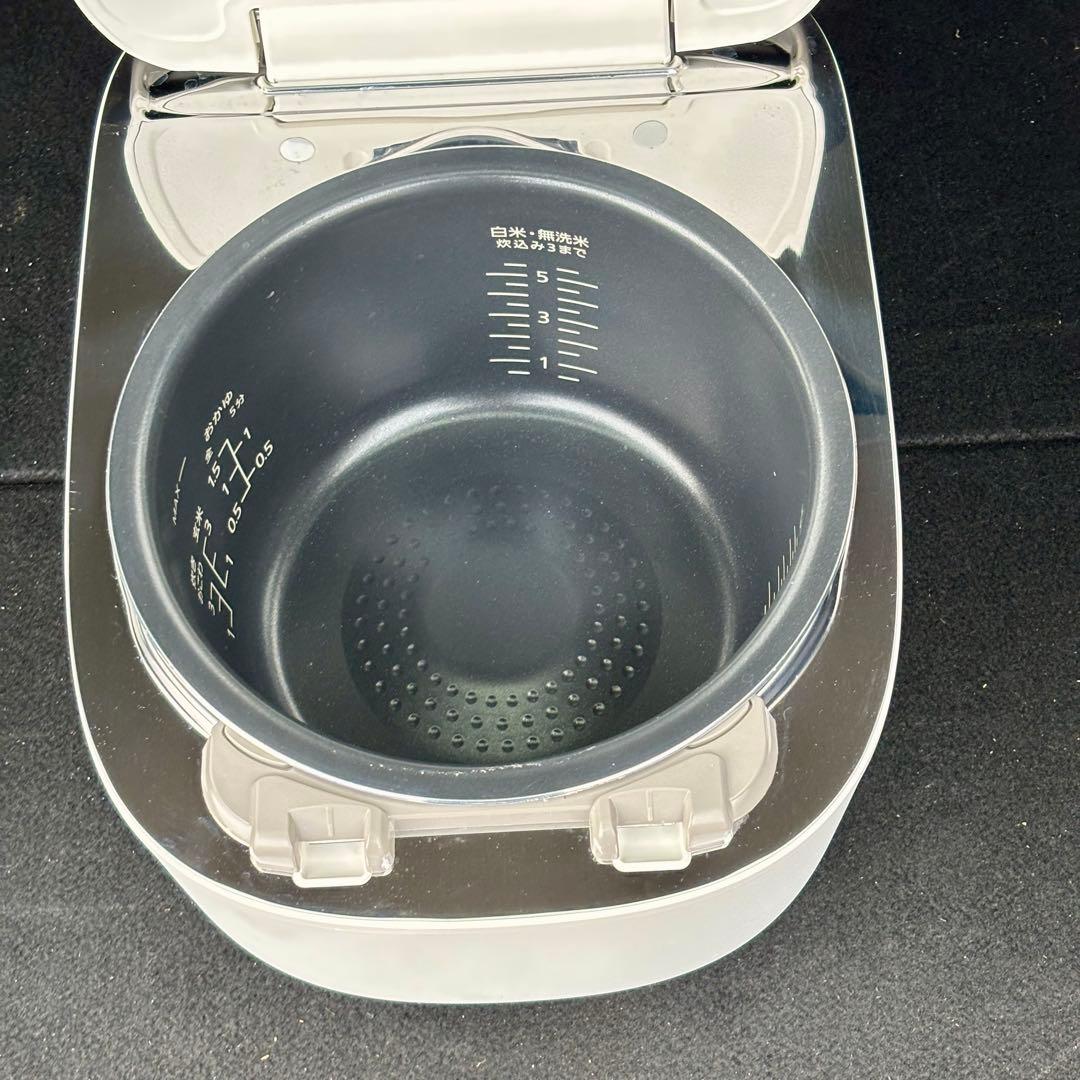 【2025年製】パナソニック 自動計量炊飯器 SR-N510D ホワイト