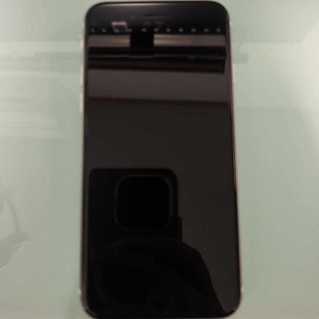 iPhoneSE 第2世代 ホワイト128GB simフリー