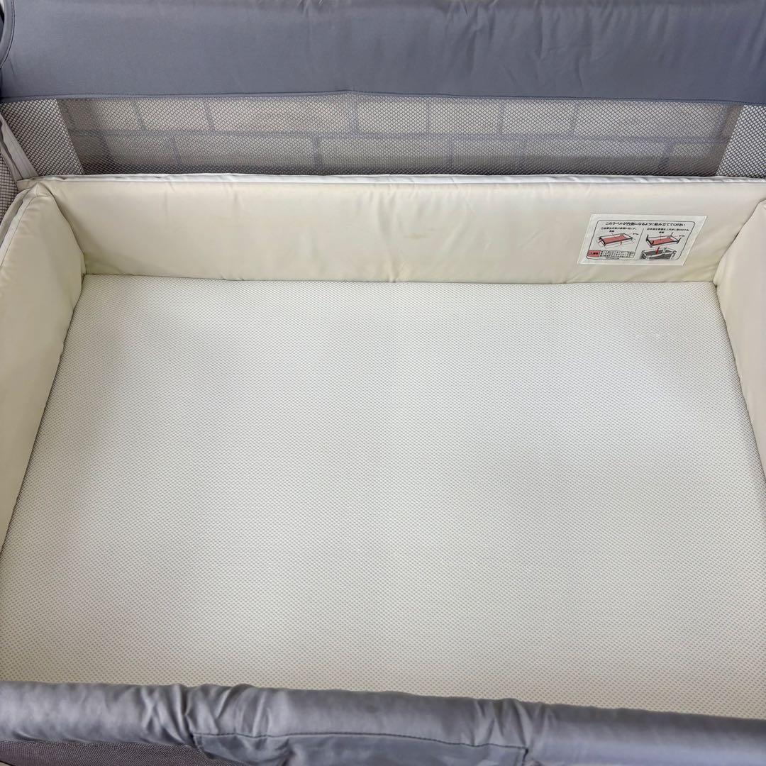 アップリカ　ココネルエアーAB グレーベア　ベビーベッド