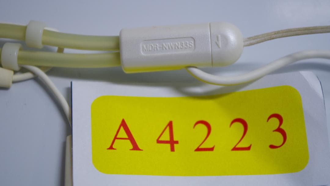 A4223 SONYノイズキャンセリングイヤホン　MDR-NWN33S