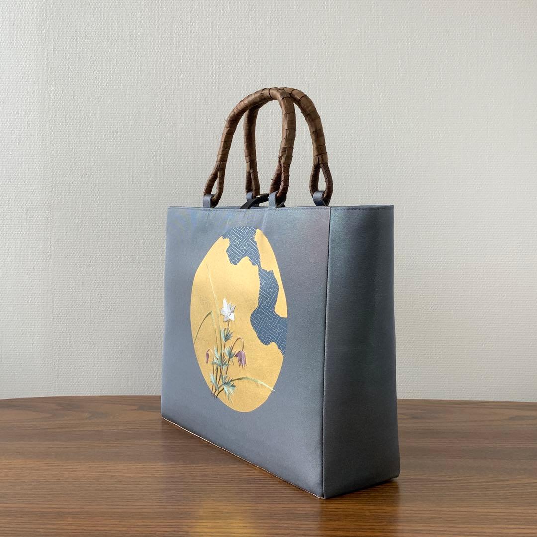 金色の満月に刺繍のお花　帯　リメイク　胡桃皮ハンドルバッグ