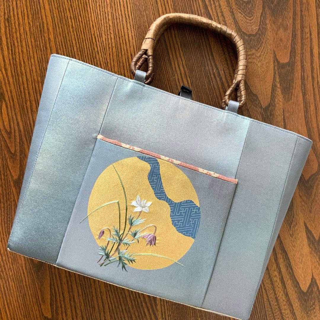 金色の満月に刺繍のお花　帯　リメイク　胡桃皮ハンドルバッグ