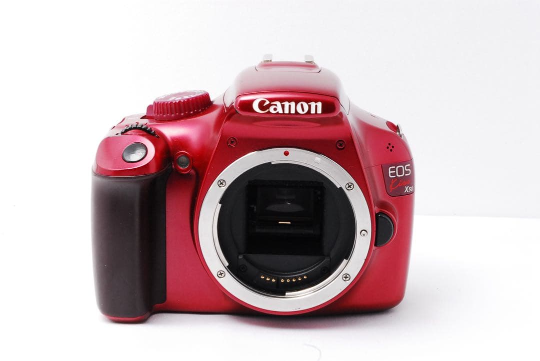 希少なレッドカラー❤️Canon EOS Kiss X50❤️返品保証あり✨一眼レフ