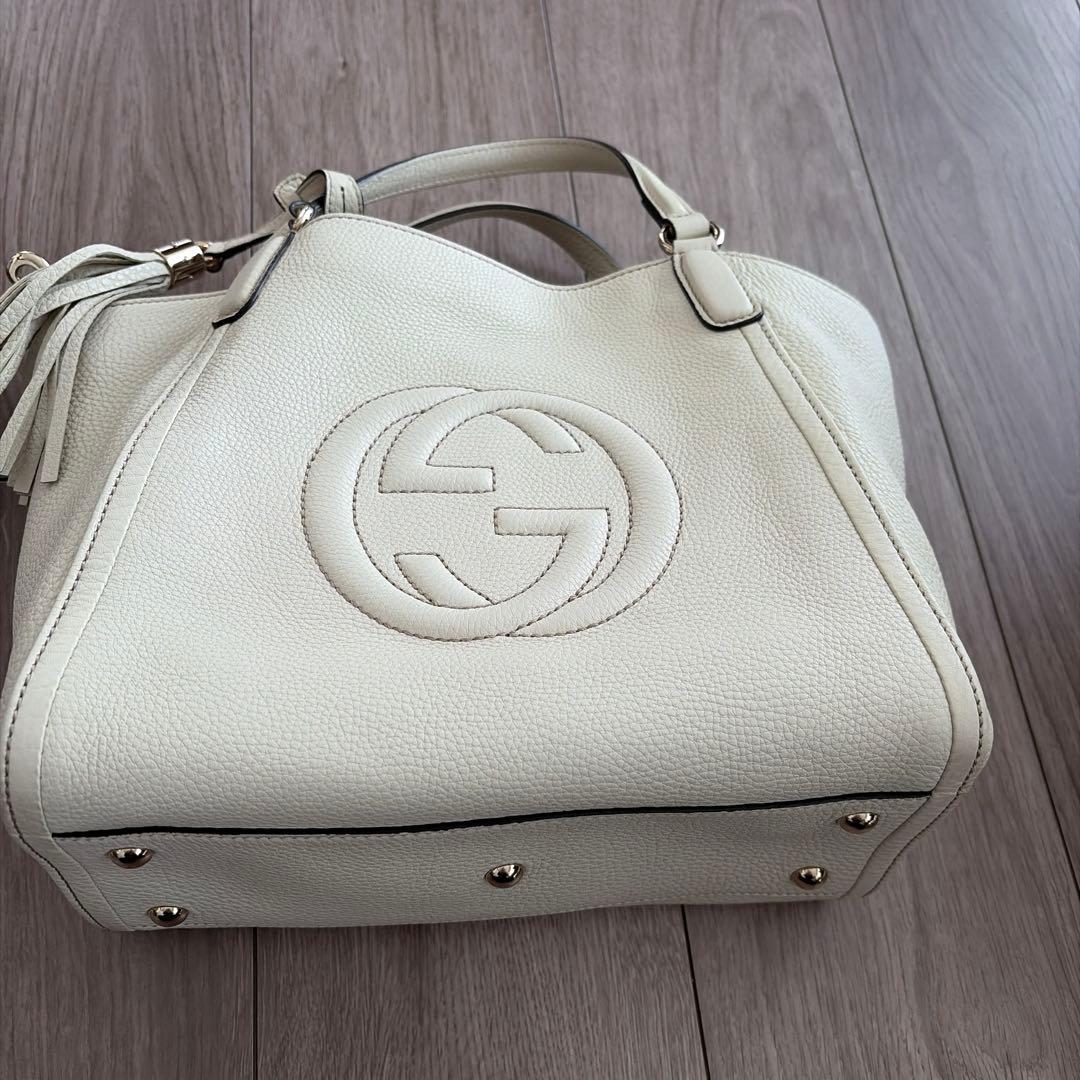 Gucci ホワイトレザーハンドバッグ