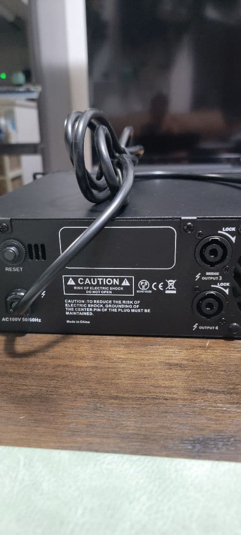 CPX4100 パワーアンプ 4チャンネル