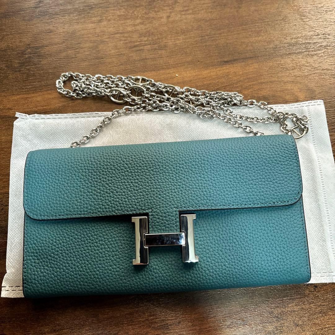 青いレザー Hロゴ 長財布　のり