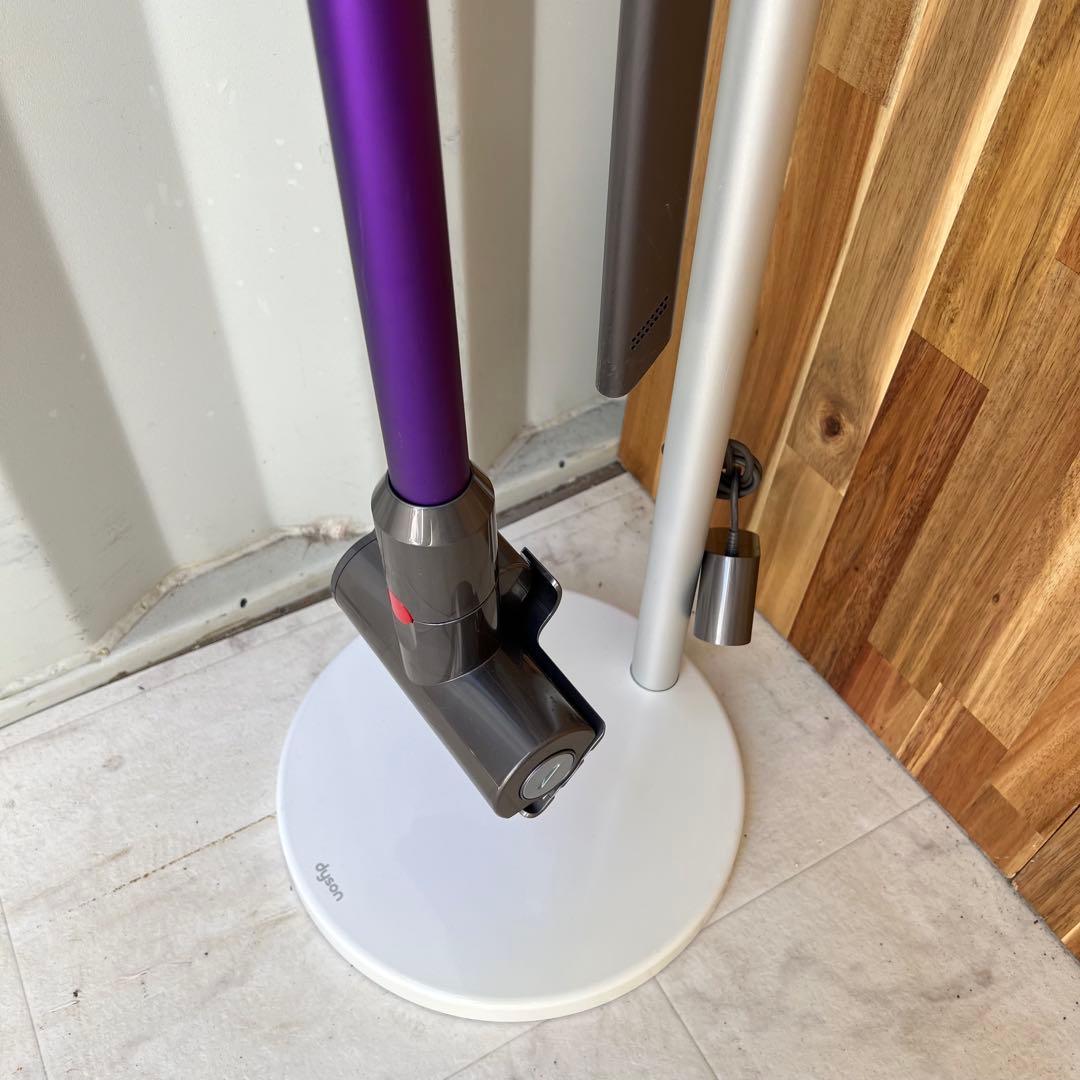 C94激安早い者勝ち✨　ダイソン SV18 コードレスクリーナー　新生活応援✨