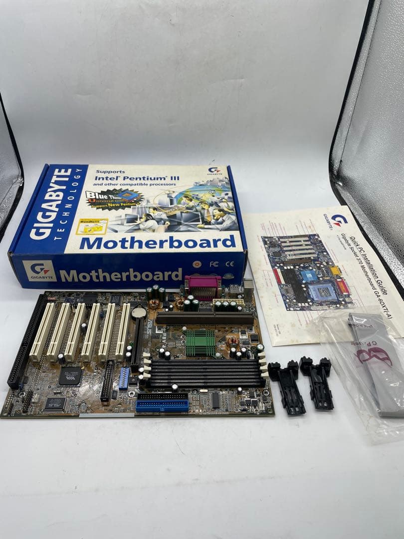 ASUS P3V4X Slot 1 マザーボード ISAスロット搭載