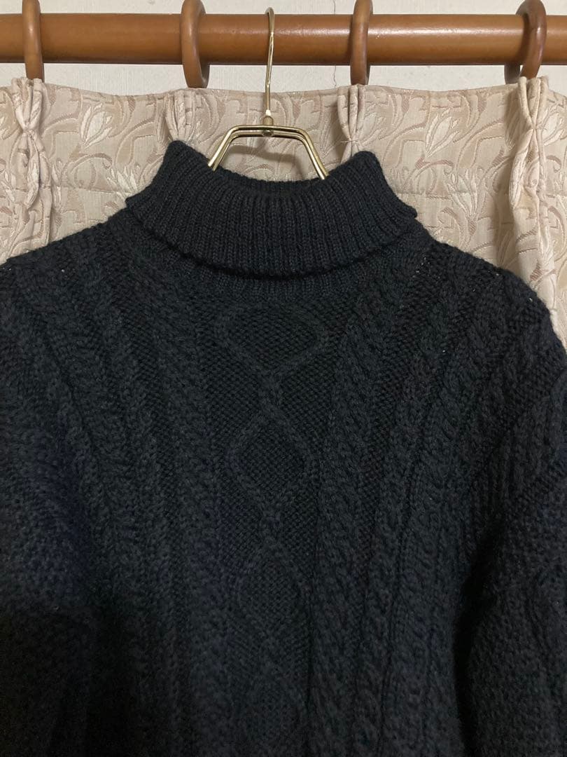Guernsey Woollens タートルネックセーター