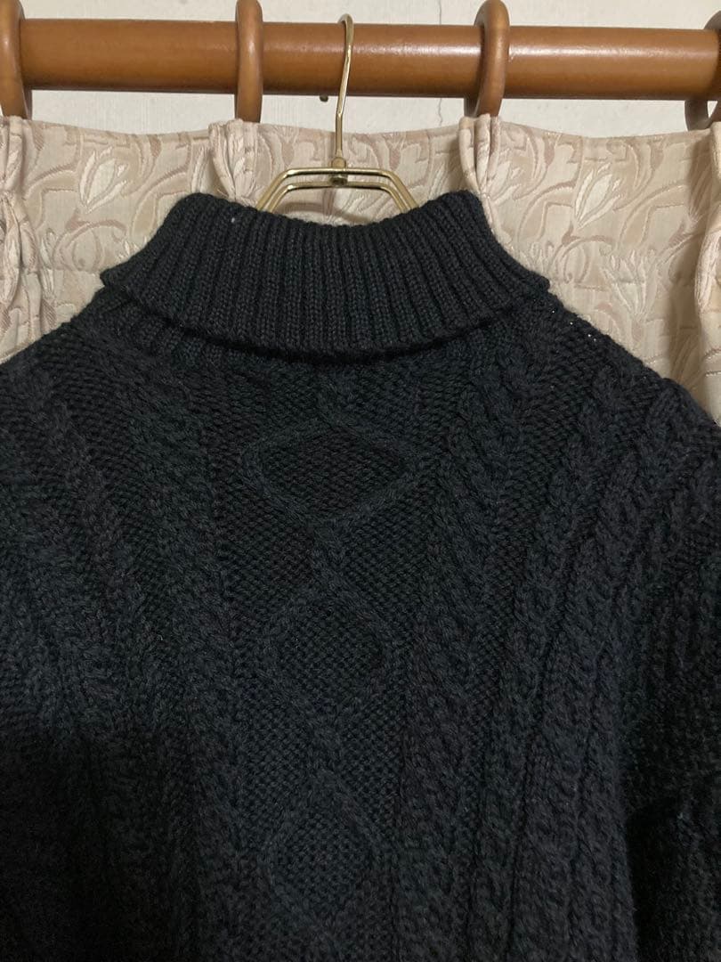 Guernsey Woollens タートルネックセーター
