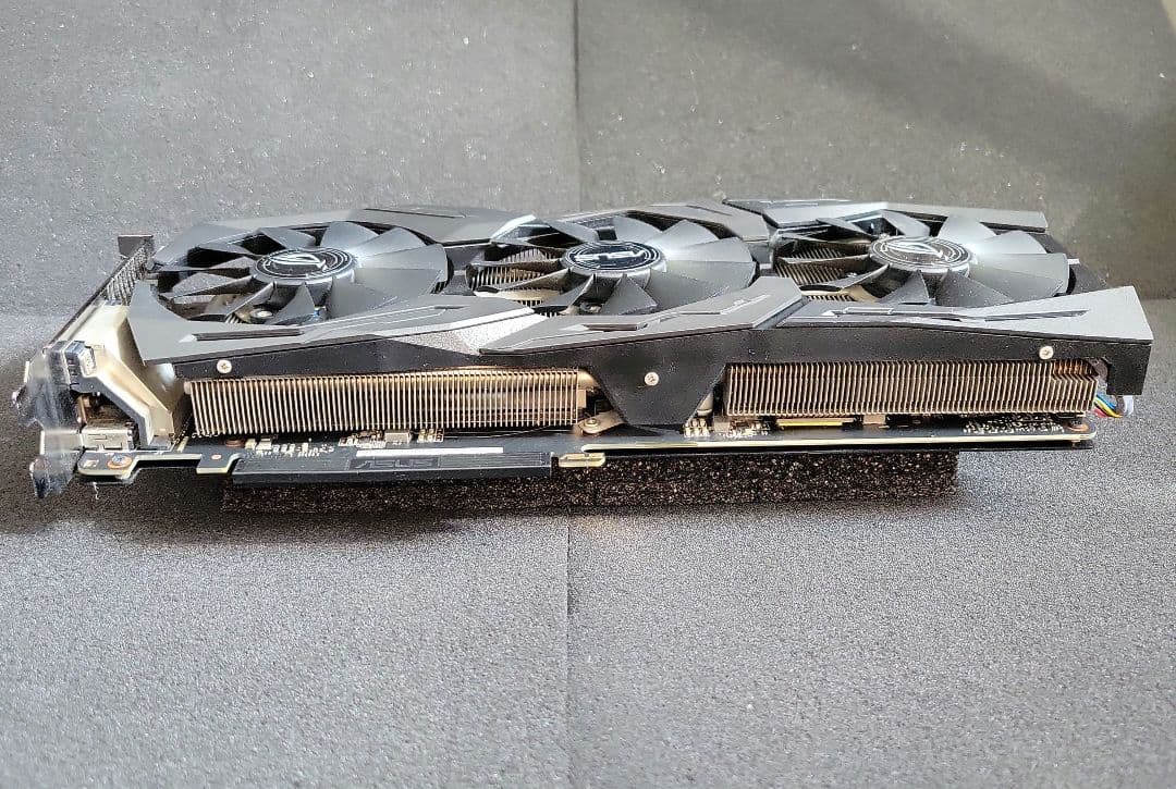 グラフィックボード・グラボ・ビデオカード ASUS GTX 1070 GAMING GPU 8GB