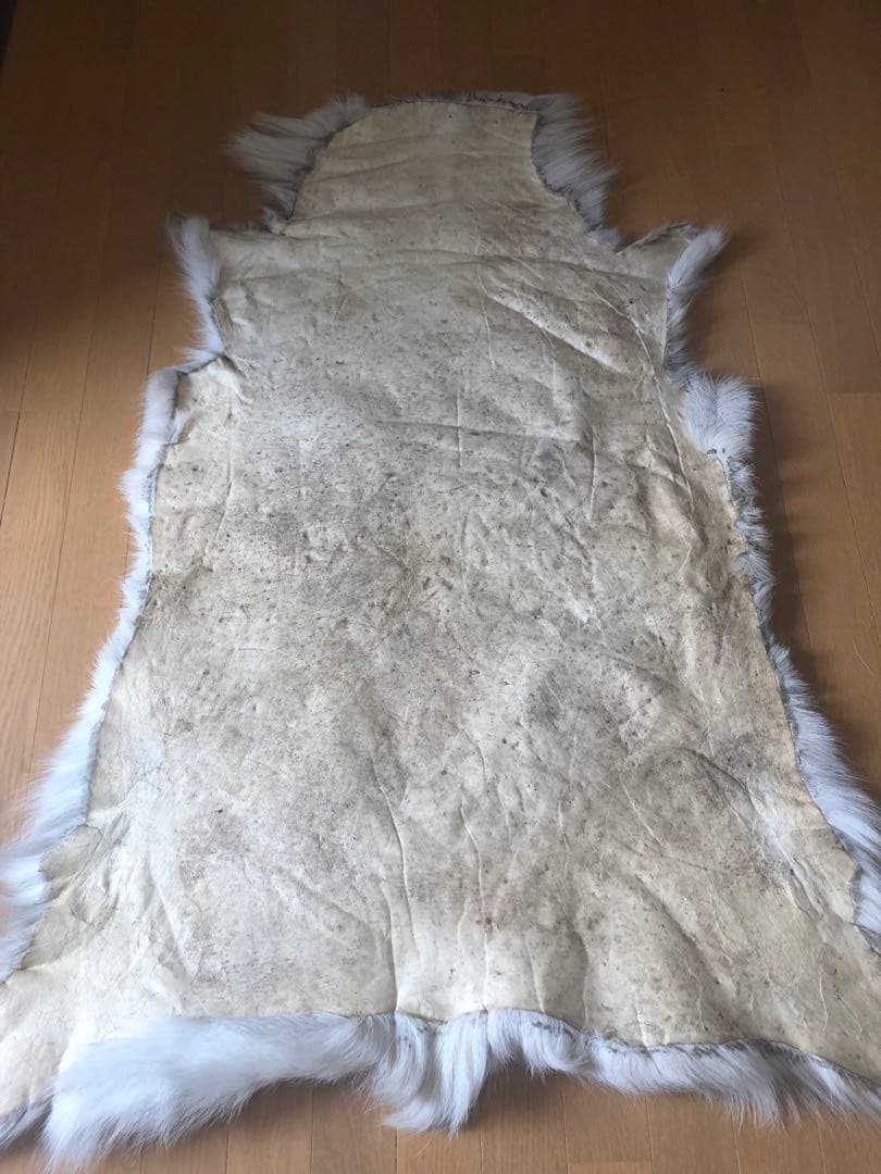 ダーラム　トナカイ毛皮　ファー　ラグ　Lサイズ
