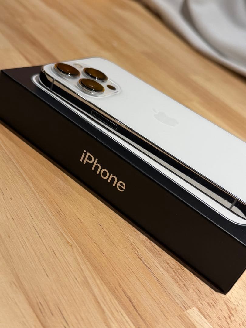 【美品】Apple iPhone 13 Pro 512GB 本体