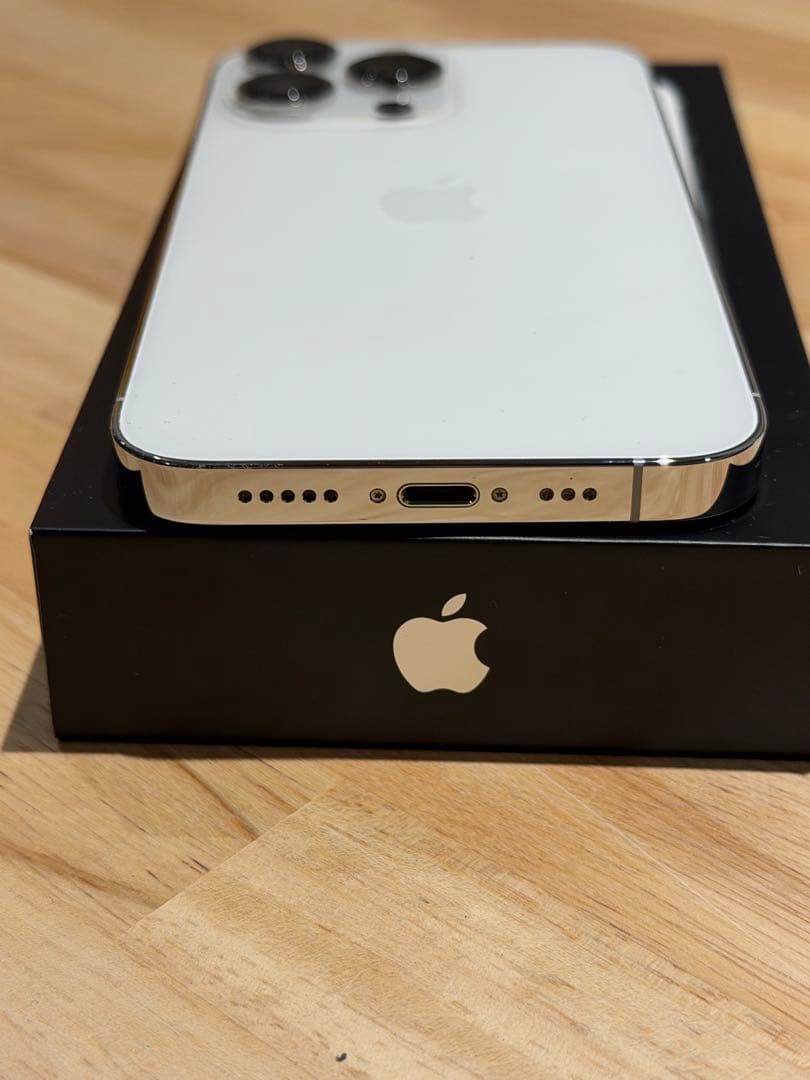 【美品】Apple iPhone 13 Pro 512GB 本体