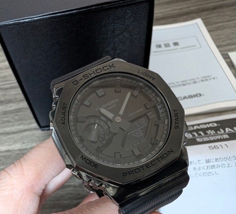 【保証書付き美品】G-SHOCK GM-2100BB-1AJF 上位モデル