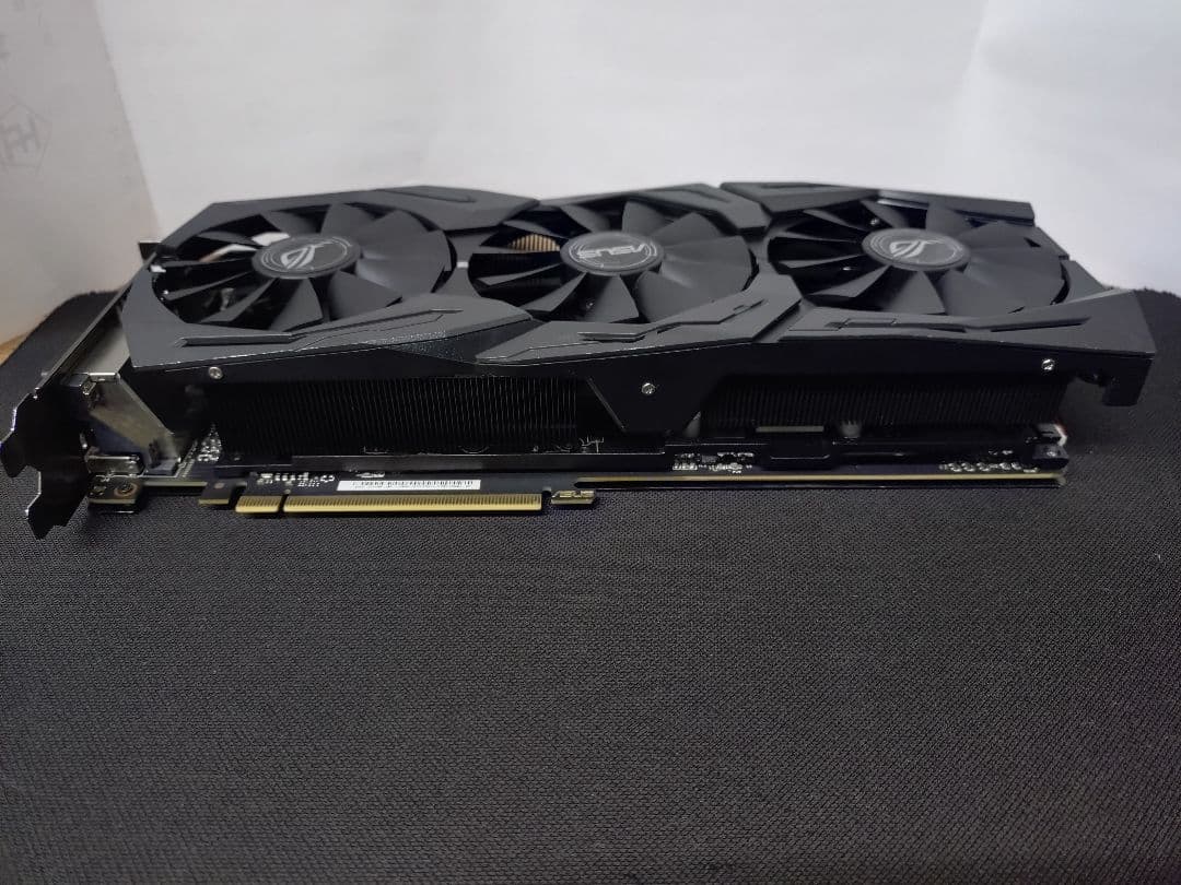 ASUS STRIX グラフィックボード