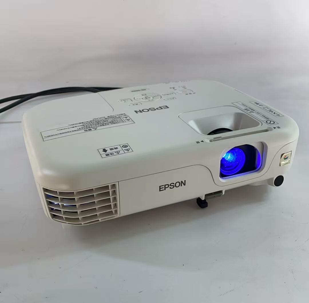 EPSON EB-S02H プロジェクター 本体 ケーブル 付属品 動作良好