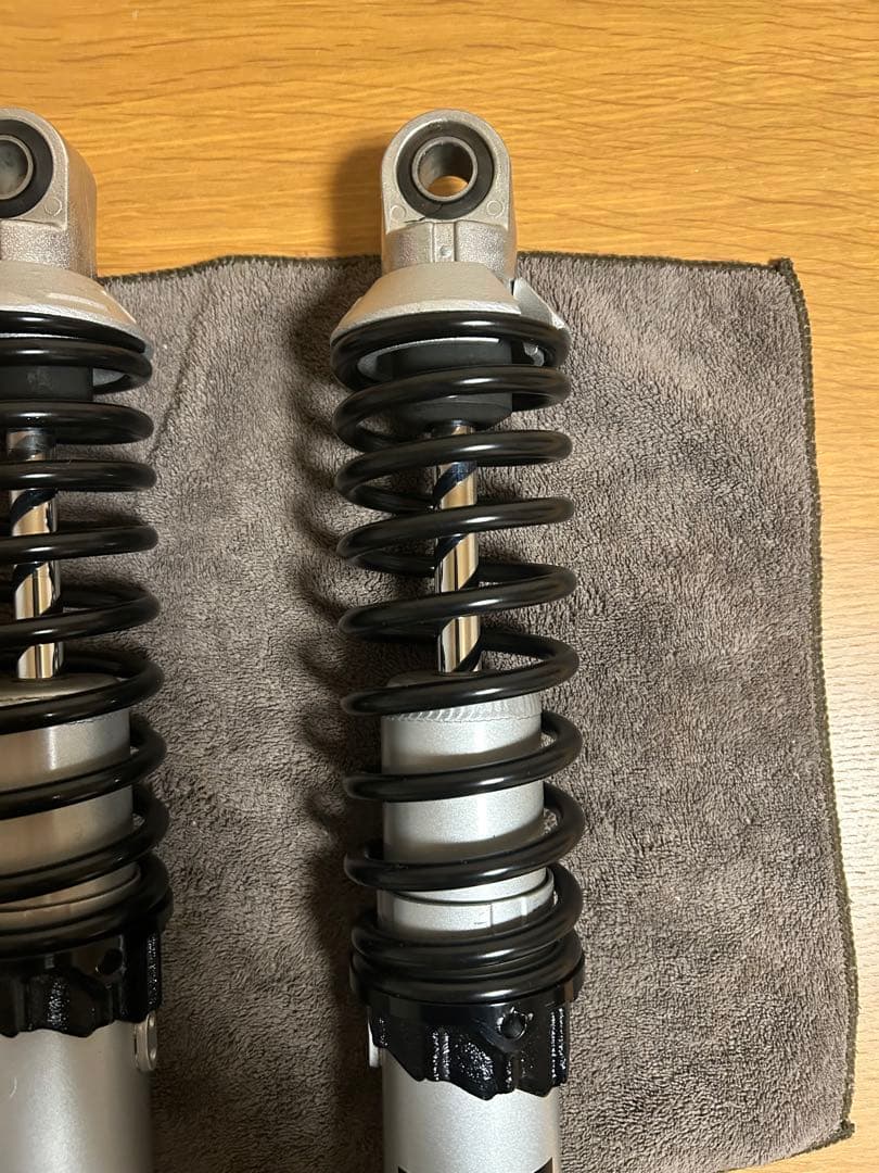 磯野かつお様 KYB TGS325 SR400 SR500
