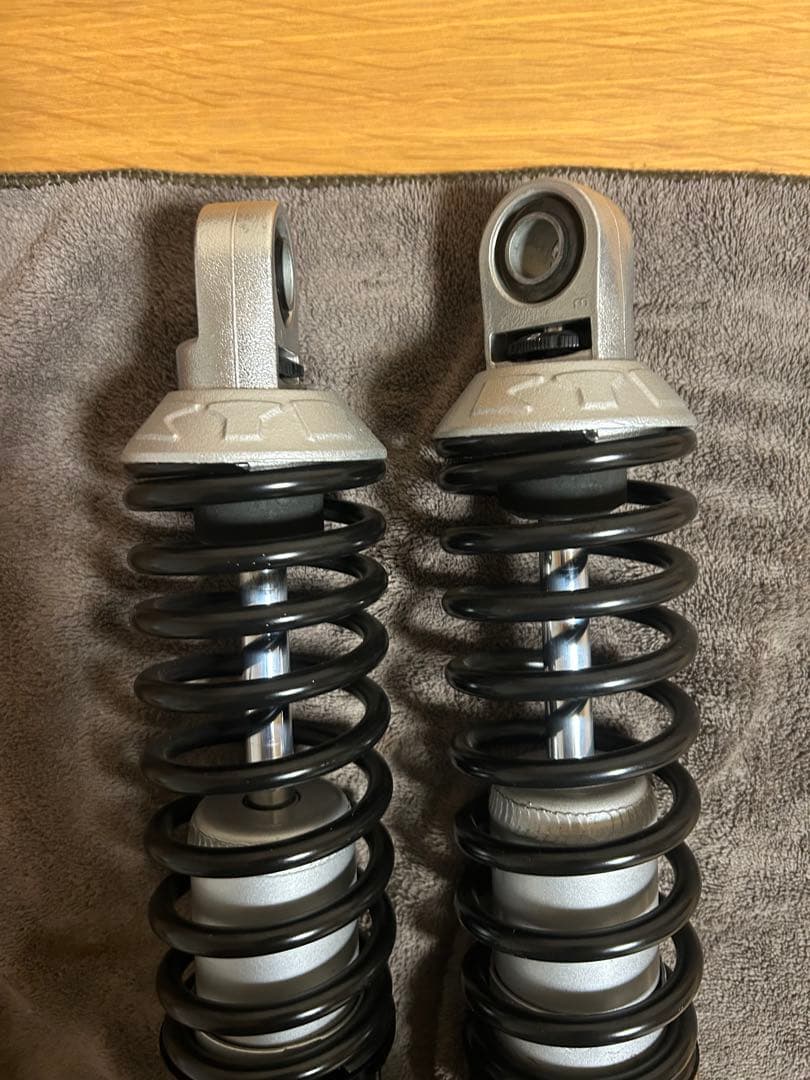 磯野かつお様 KYB TGS325 SR400 SR500