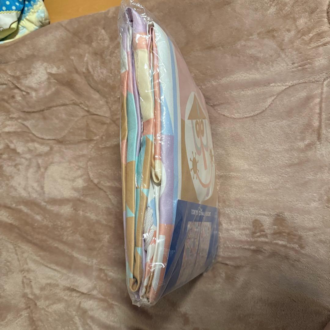 ディズニーランド　イッツ・ア・スモールワールド　カーテン　新品未使用