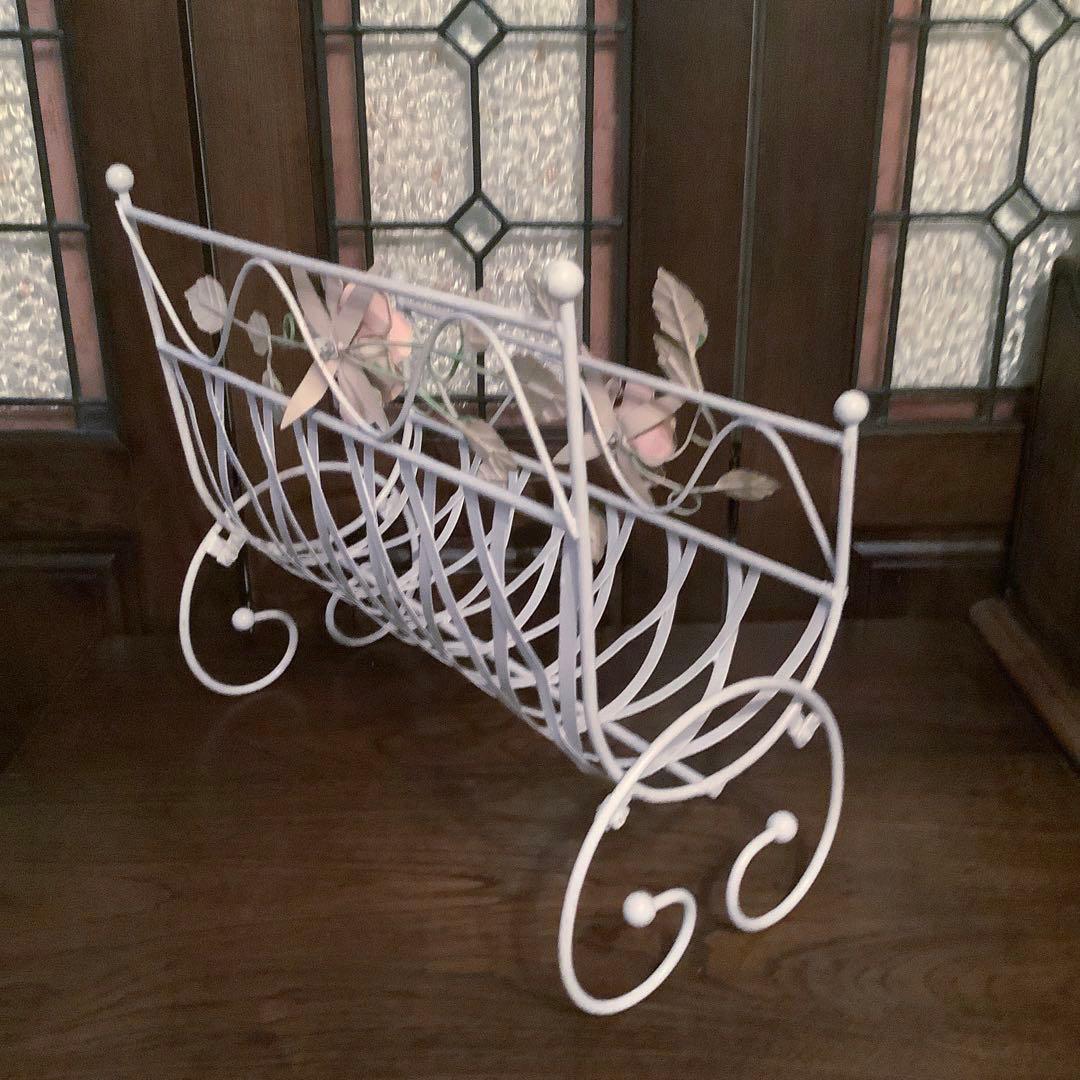 アイアン　薔薇　マガジンラック　ホワイト家具