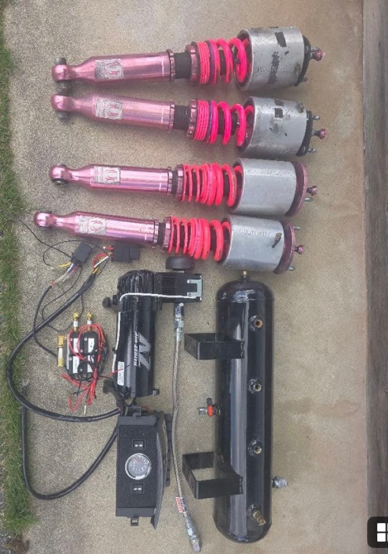 200系クラウン ジョブデザイン ファントムカップ エアサス grs200