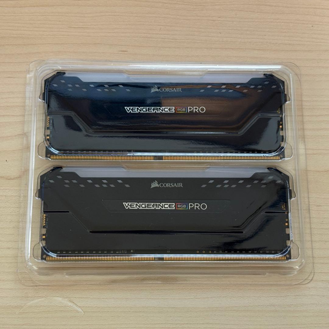 メモリー CORSAIR VENGEANCE RGB PRO 16GB DDR4 3200