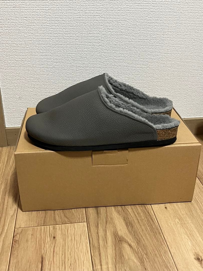 ドラごん　ERA. ボアサンダル　42