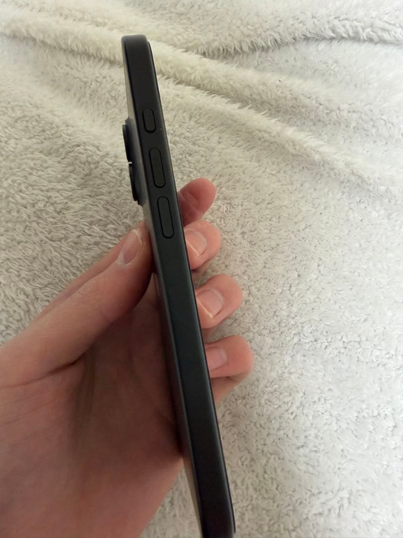 T*u様 iPhone 16 128GB シャッター音なし