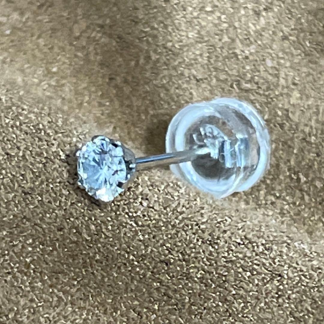 PT900 天然ダイヤモンド 一粒 0.1カラット 片耳ピアス
