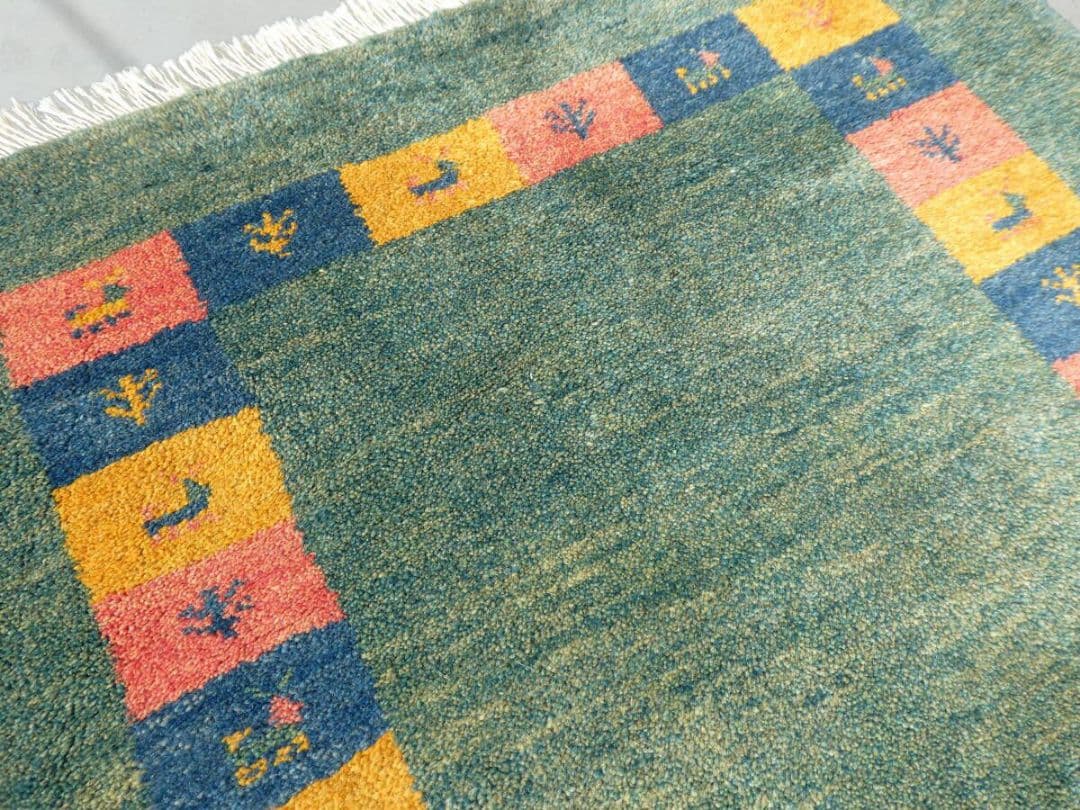 ⏰️半額以下⏰️　122×86cm　ギャッベ　ペルシャ絨毯　イラン産　手織り