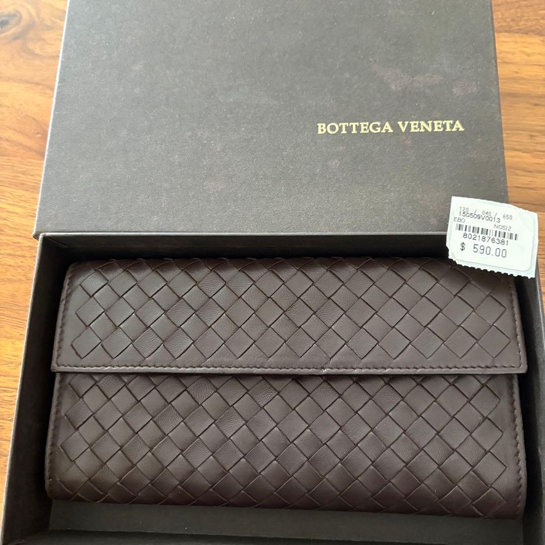 Bottega Veneta イントレチャート 長財布　こげ茶色ブラウン