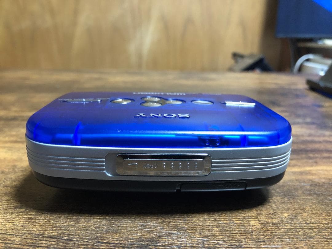 ポータブルプレーヤー SONY WALKMAN WM-FK2