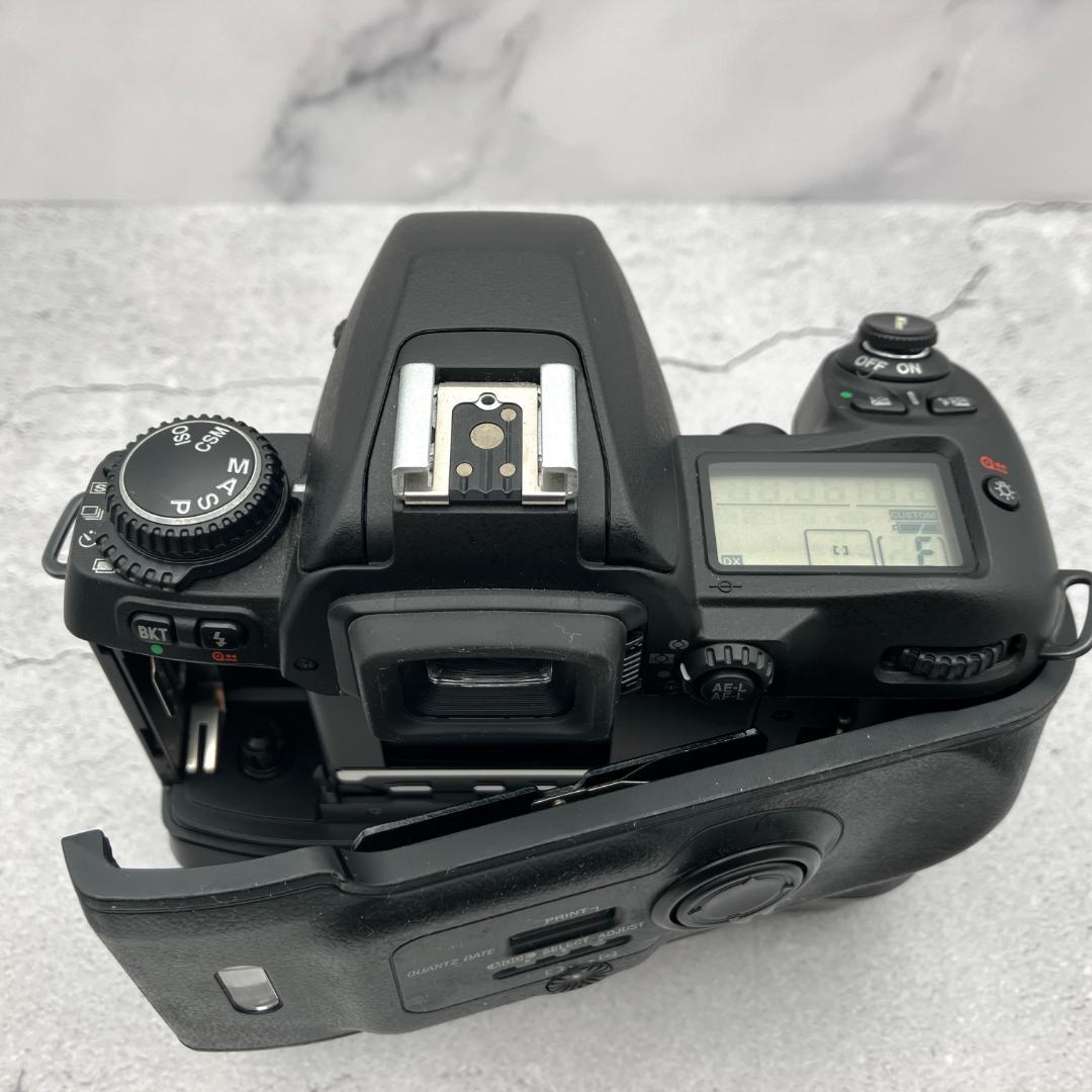 Nikon F80 ボディ MB-16 フィルムカメラ 訳あり品