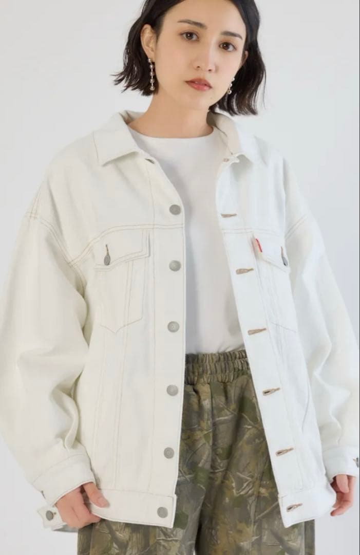 連休限定値下げ！ロデオクラウンズビックリボンデニムジャケット