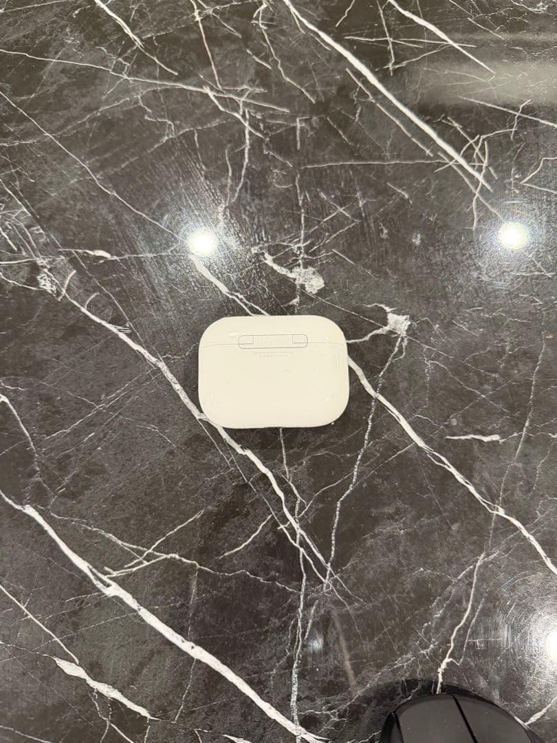 AirPods Pro2 本体 iFaceレッドケース付き