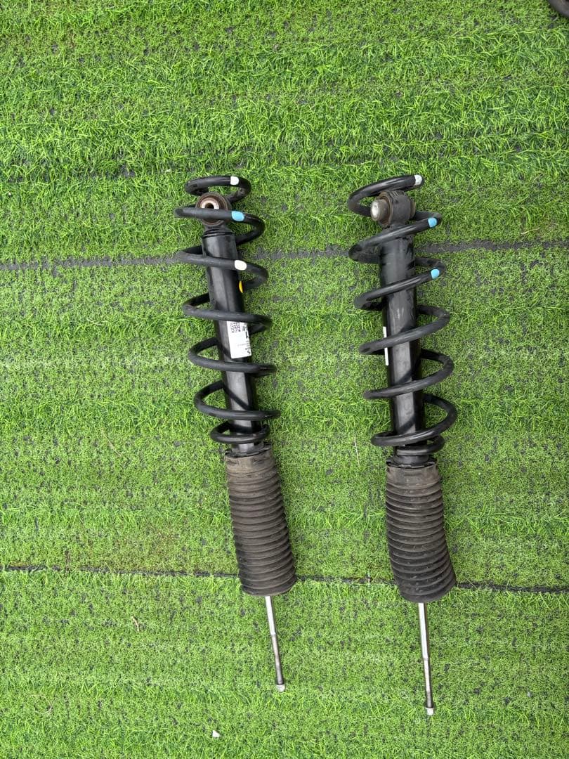 オデッセイrc4 純正サスペンションキット